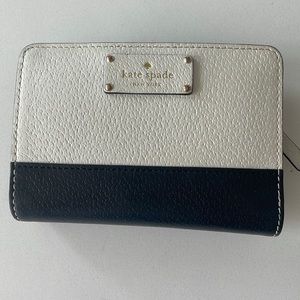 Kate Spade Wallet - Excellent condition